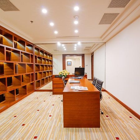 Royal Halong Hotel Hạ Long-öböl Kültér fotó