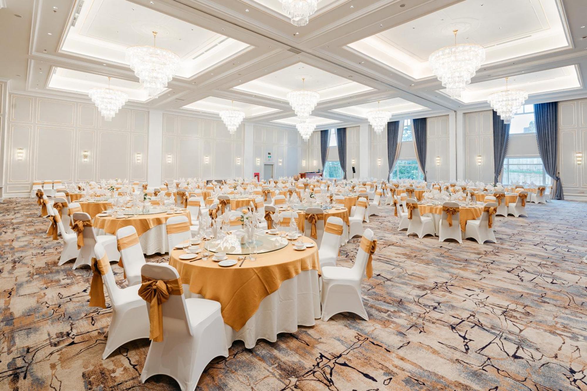 Royal Halong Hotel Hạ Long-öböl Kültér fotó
