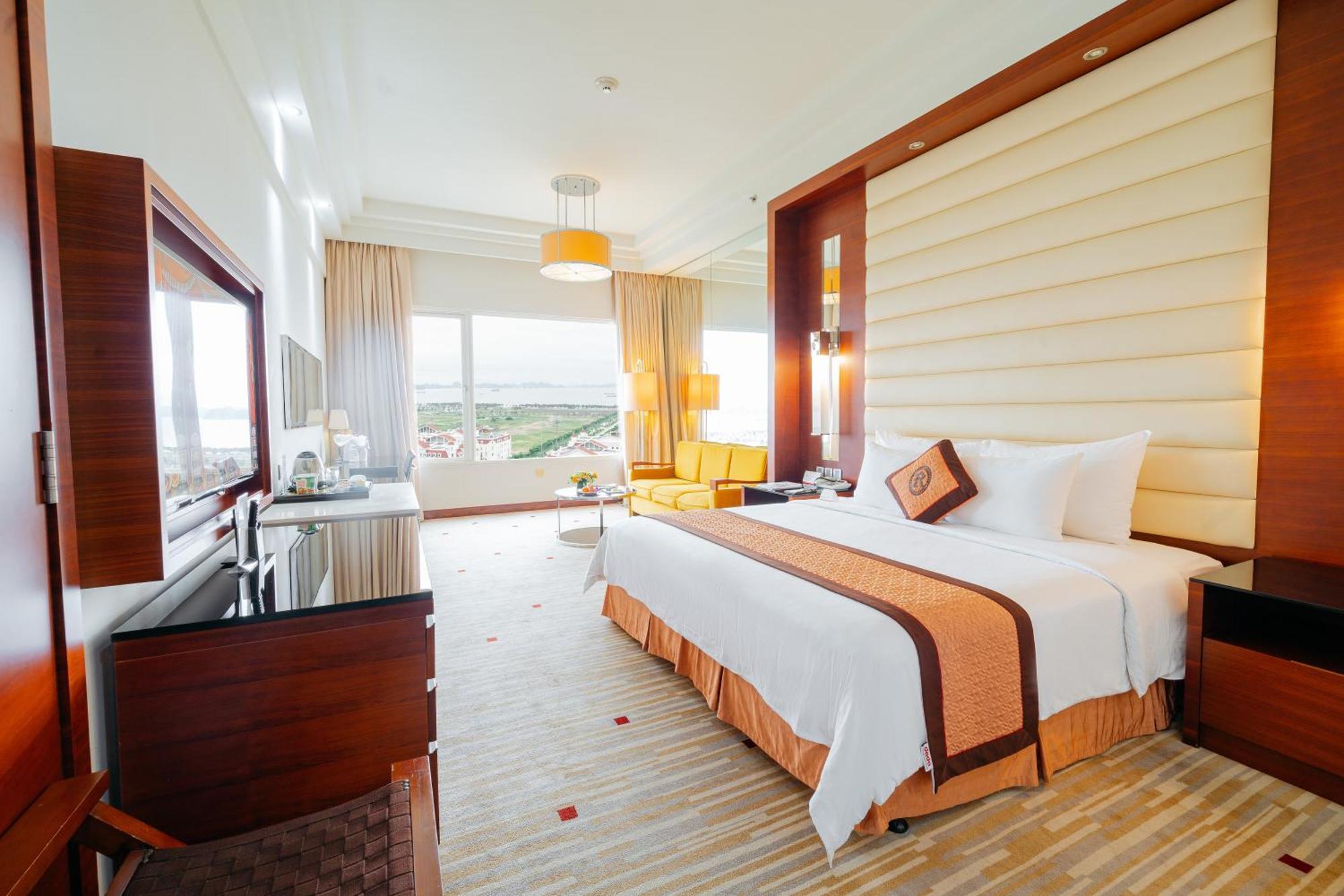 Royal Halong Hotel Hạ Long-öböl Kültér fotó
