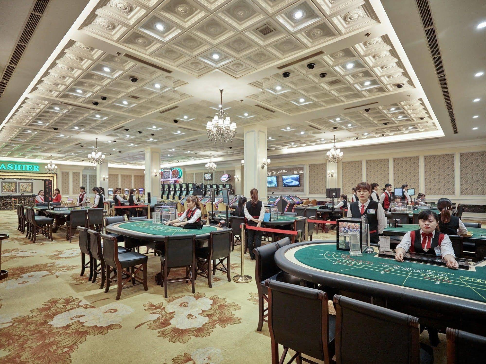 Royal Halong Hotel Hạ Long-öböl Kültér fotó