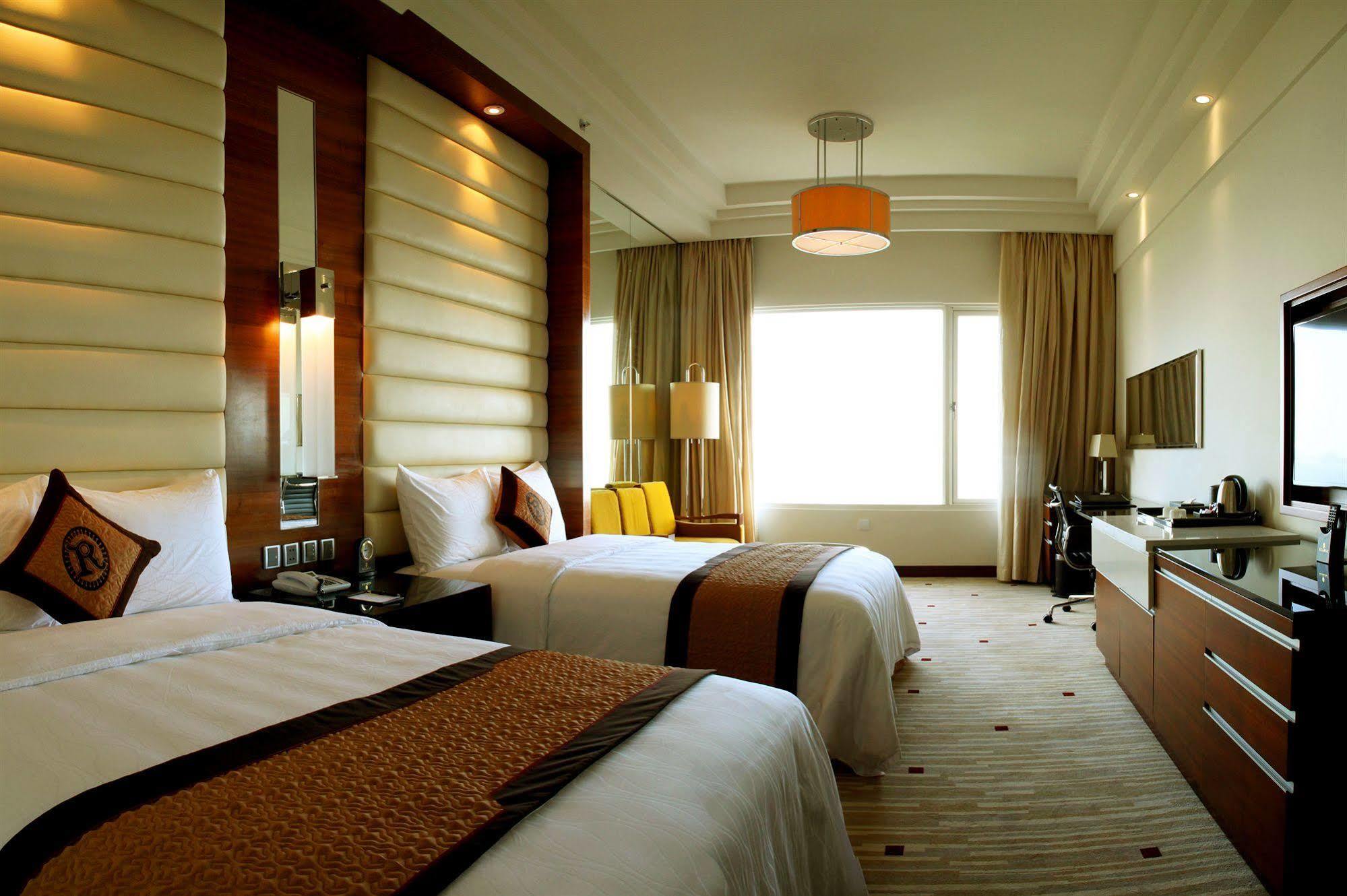 Royal Halong Hotel Hạ Long-öböl Kültér fotó